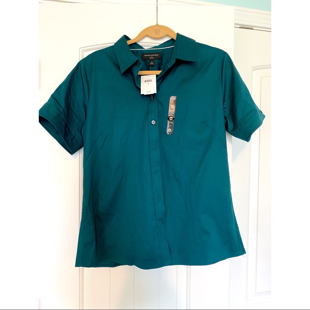 NWT-Gorgeous turquoise blouse from Banana Republic